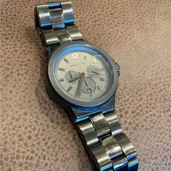 Michael Kors Men’s Watch - Picture 5 of 6